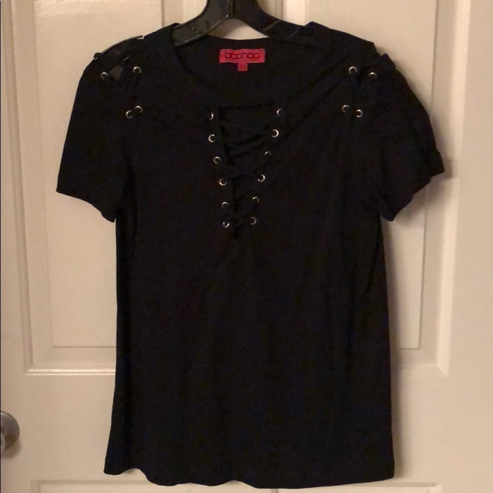 Boohoo black lace up T-shirt